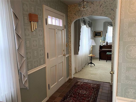 2nd image of 511 Parsons Dr