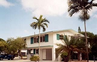 1st image of 438 Largo Lakes Dr