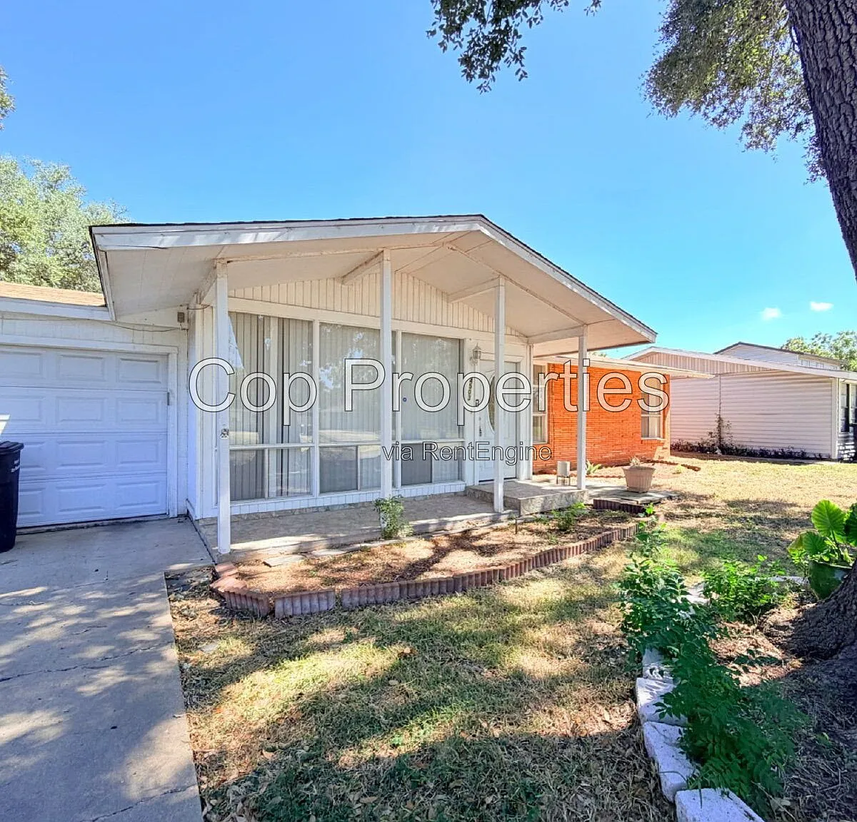 3 bed, 2.0 bath, $1,440 — Photo 3