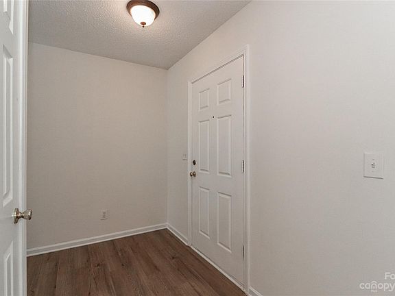 5th image of 5216 Holbert Cir