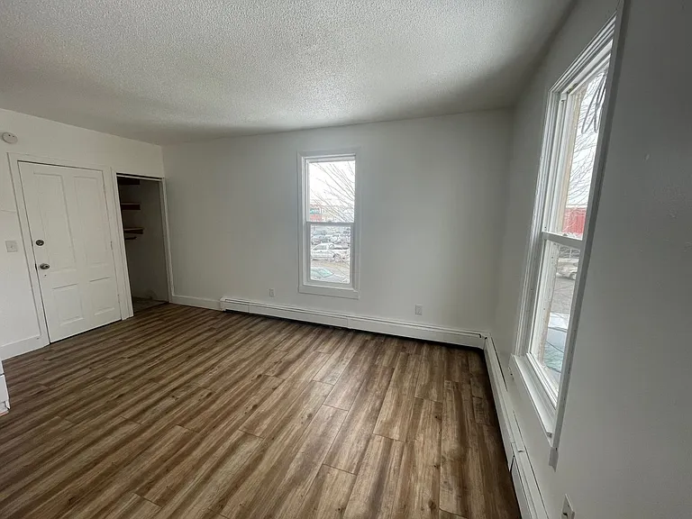 608 Norwood St — Photo 16