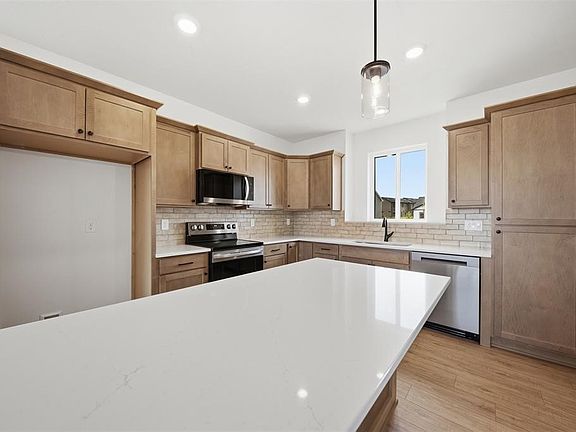 3rd image of 1185 Prairie Village Ct