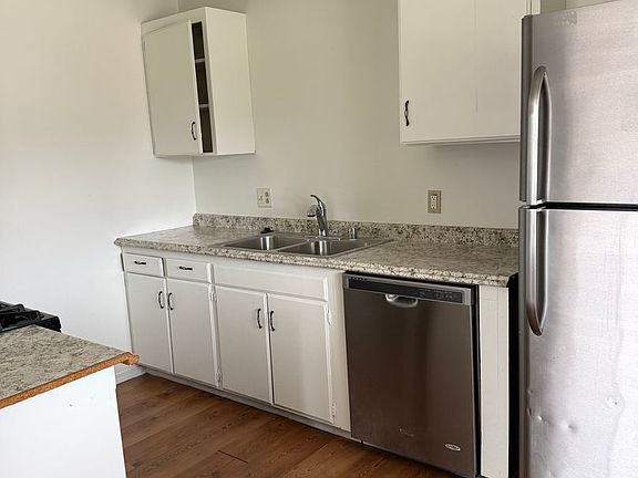 5th image of 1441 W Vassar Ave