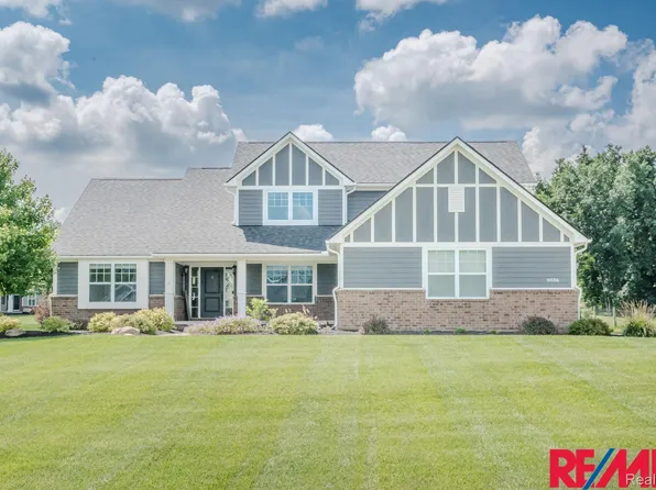 9036 Sandila Ln, Brighton, MI 48114