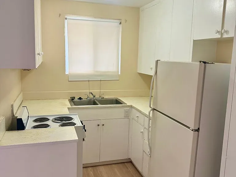 471 Liholiho St #4 — Photo 2