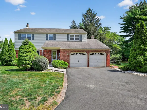 911 Tricorn Dr, Lansdale, PA 19446