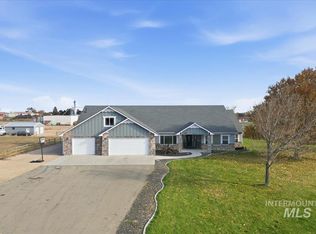 292 Harris View Way, Melba, ID 83641