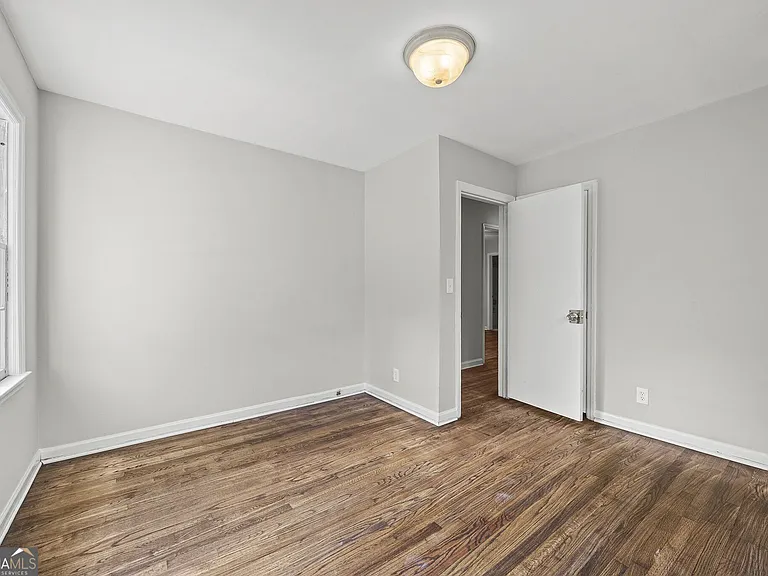 685 Wimbish Rd — Photo 4