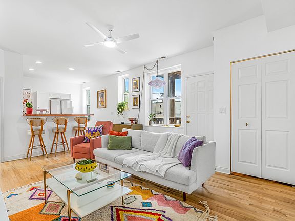 2nd image of 2603 N Hamlin Ave #2