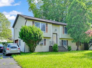 18 Hazel Ct, Spring Valley, NY 10977