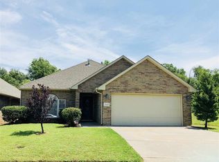 2413 Willow Spring Dr, Enid, OK 73703