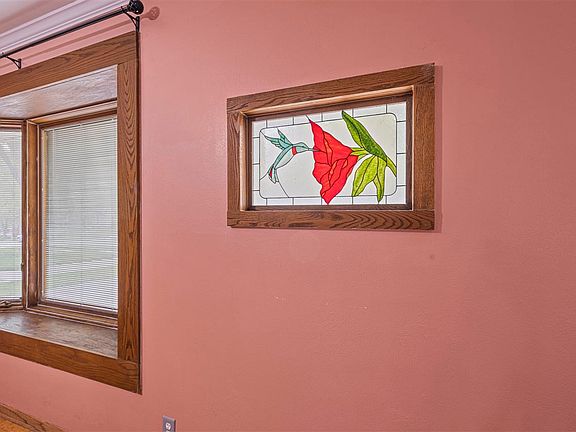 3rd image of 3351 Tannenbaum Ln