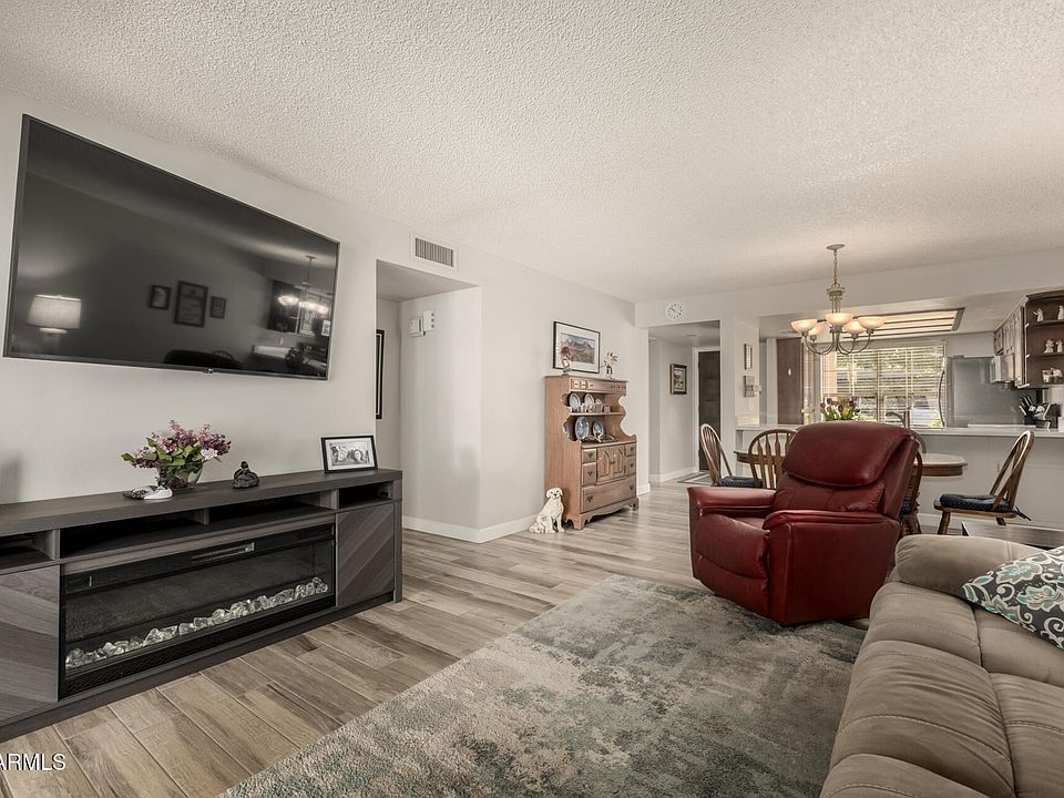 1st image of 462 S Boojum Way