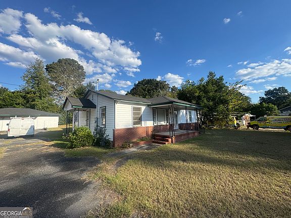 2nd image of 2697 Andy Dr