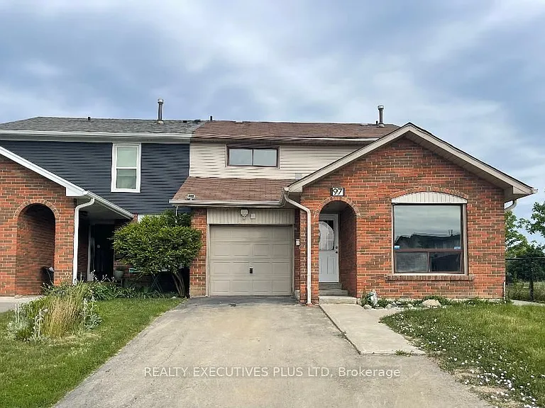 97 Ashford Ct — Photo 1