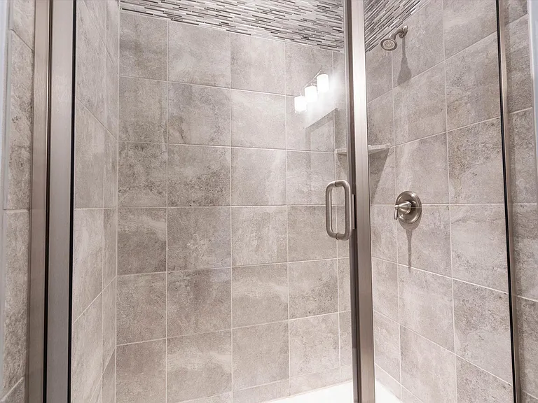 408 Montpelier Dr — Photo 35
