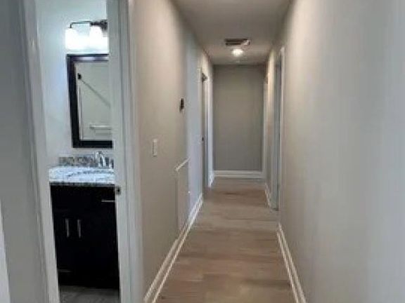 5th image of 2120 Spring Lakes Cir