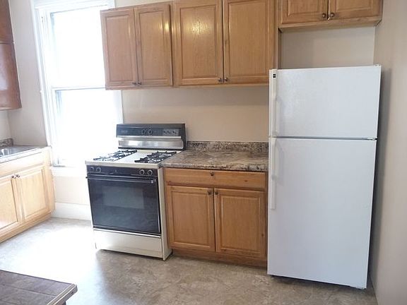2nd image of 3832 N Kedvale Ave