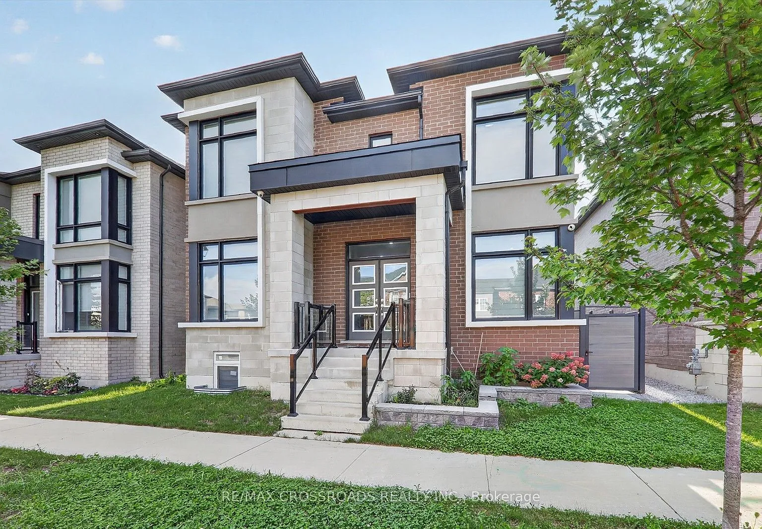4 bed, $3,985 — Photo 3