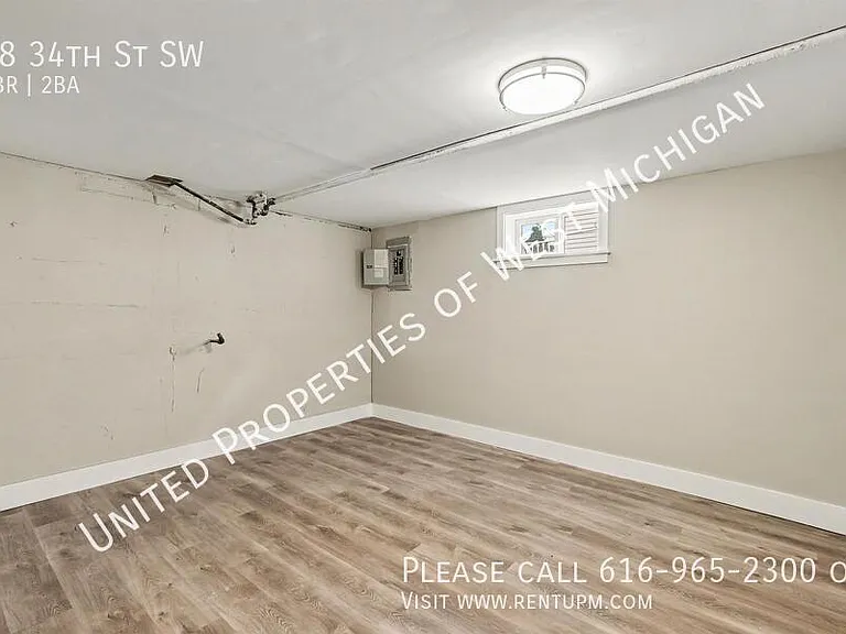 28 34th St SW — Photo 12