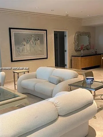10101 Collins Ave #15D — Photo 6