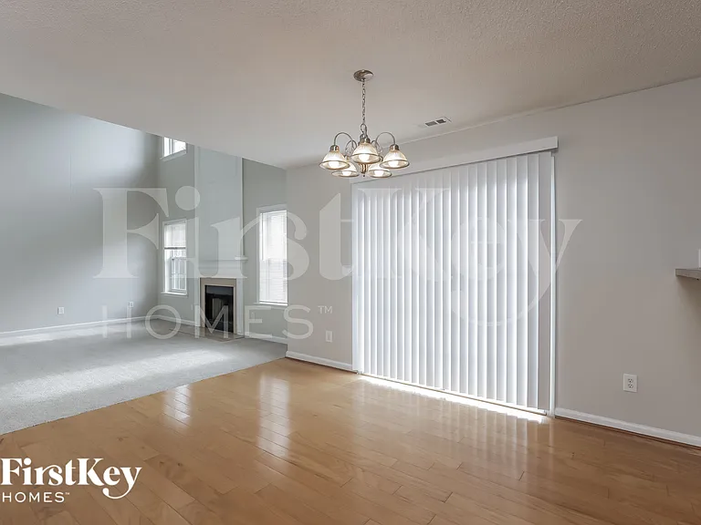 709 Southshore Pkwy — Photo 6