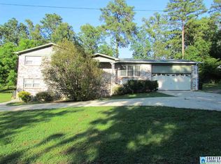 532 Club View Dr, Glencoe, AL 35905