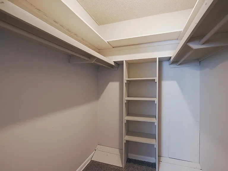 Hampton Hall | Comfort, Convenience, & Community All In One — Photo 60