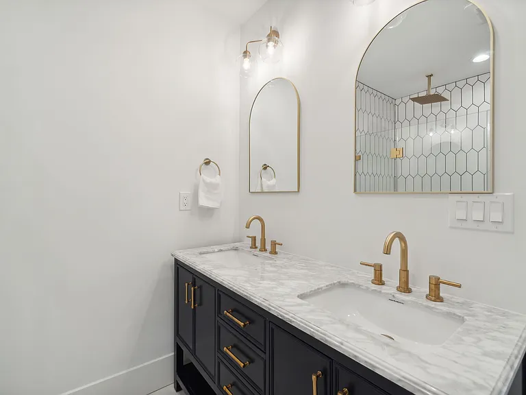 163 U St NE #1 — Photo 18