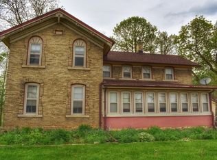 S68W22720 National Ave, Big Bend, WI 53103