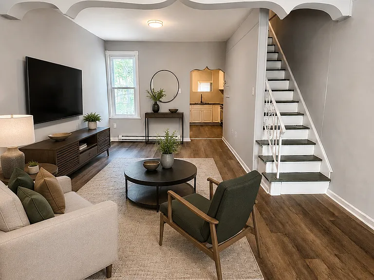 5024 Parrish St — Photo 1