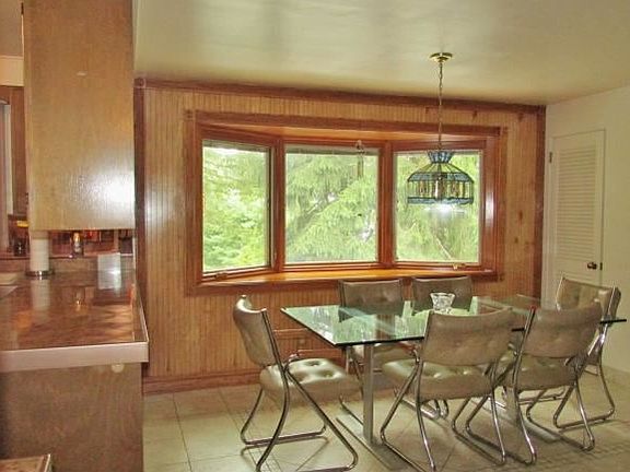 4th image of 3716 Wildwood Dr