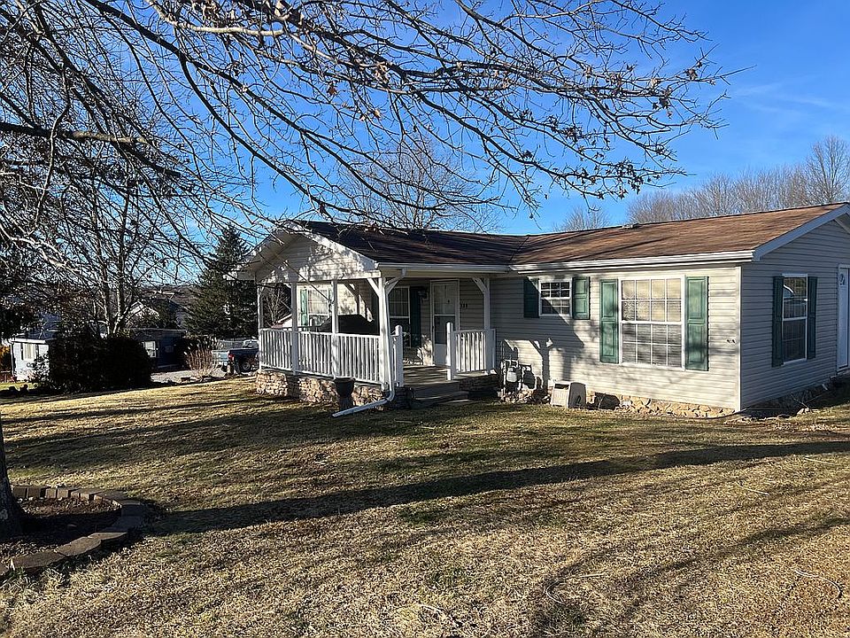 2nd image of 130 Wyncrest Dr
