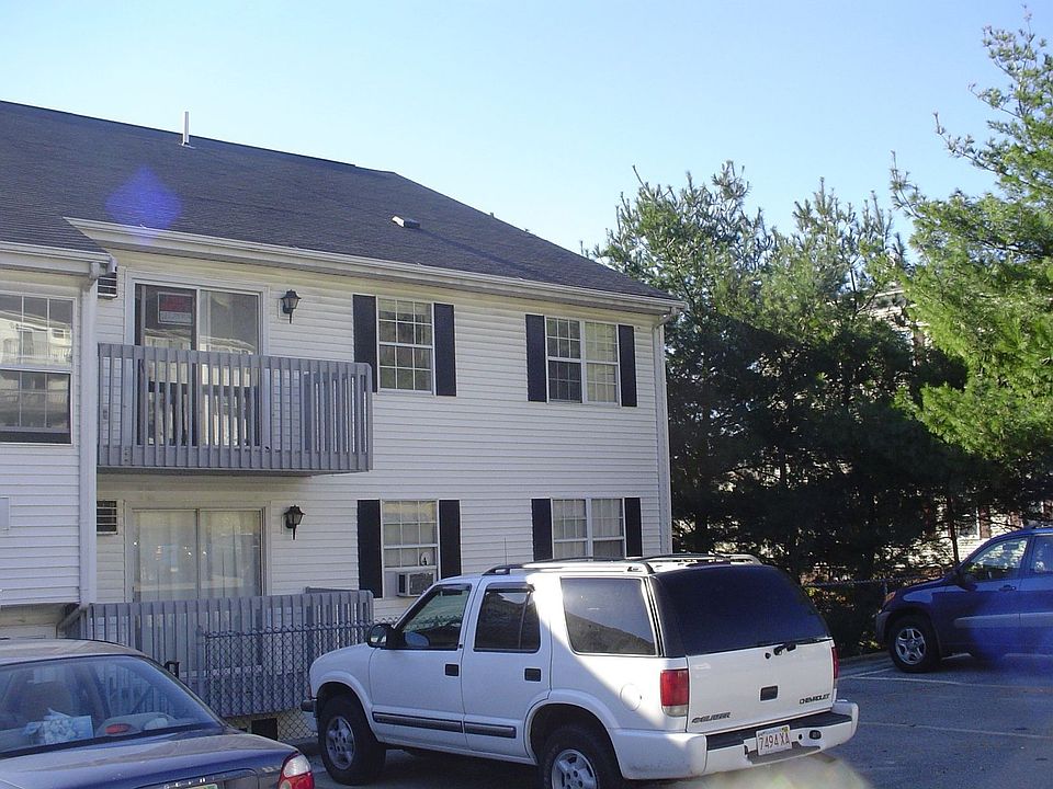 2nd image of 36 Gibbs St APT A10