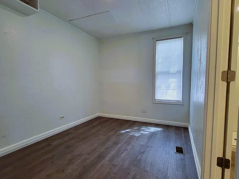 21531 Cherry Hollow Dr — Photo 23