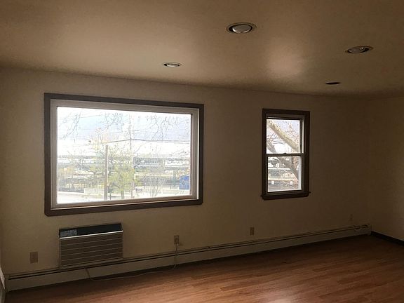 2nd image of 137 Southside Ave