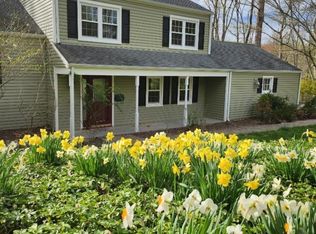 4 Glenbrook Ln, Mendham, NJ 07945