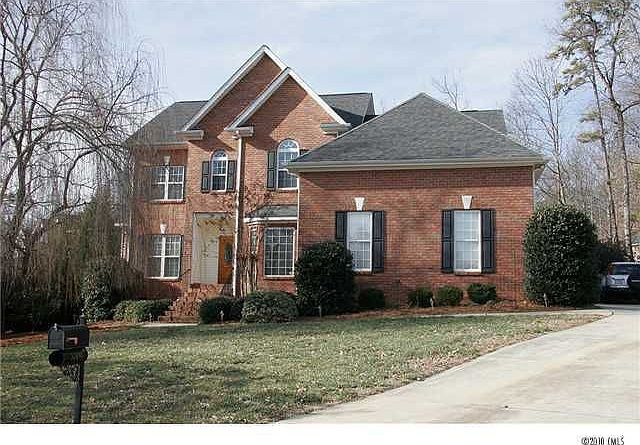 1st image of 1009 Ashley Pl