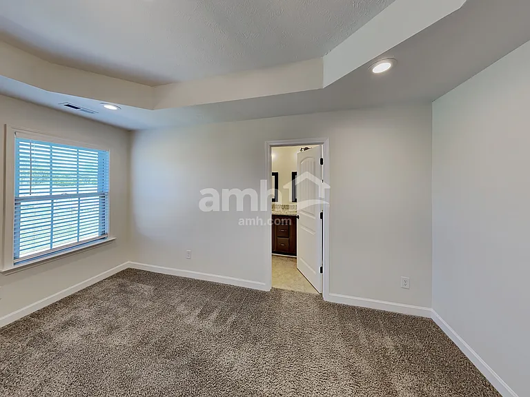 2913 Dusenburg Dr — Photo 10