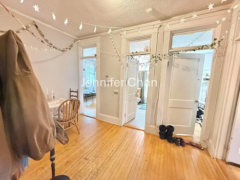 30-32 Glenville Ave #3 — Photo 4