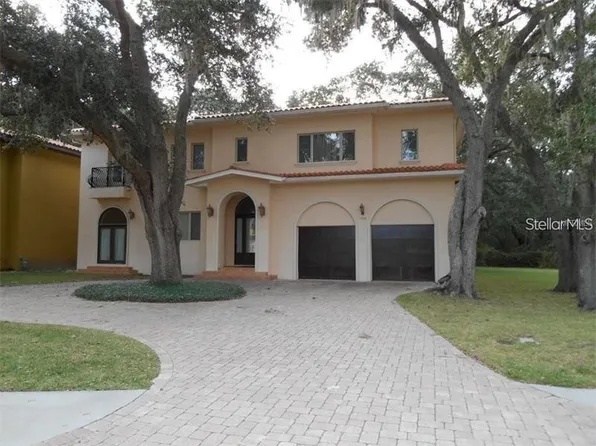 1974 Freedom Dr, Clearwater, FL 33755