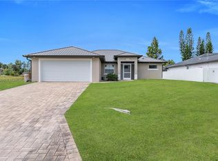 1301 Dorothy Ave N, Lehigh Acres, FL 33971