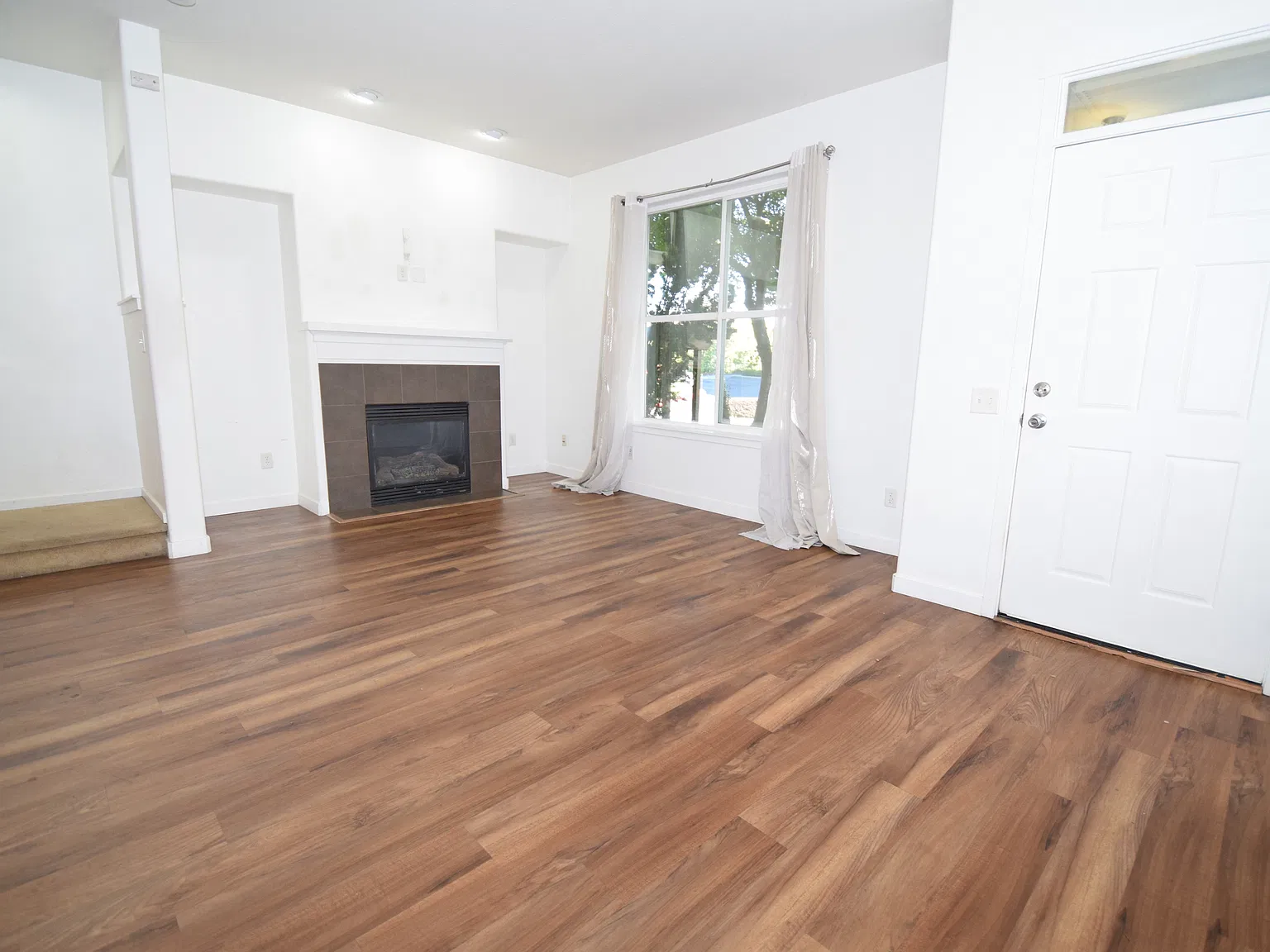 2314 NE Redelfs Way - 1 — Photo 3