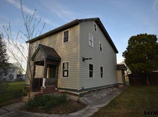 236 Narrow Dr, Hanover, PA 17331