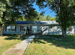 18773 E 1400th Rd, Marshall, IL 62441
