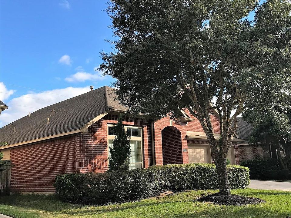 1st image of 10918 Brighton Gardens Dr