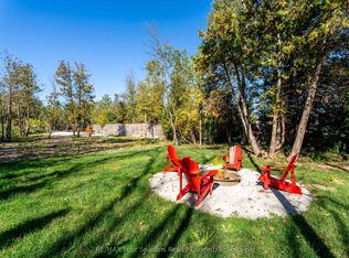 9746 Beachwood Rd, Collingwood, ON L9Y3Z1