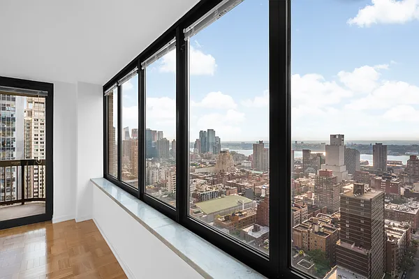 Rented by Jack Resnick & Sons | media 2