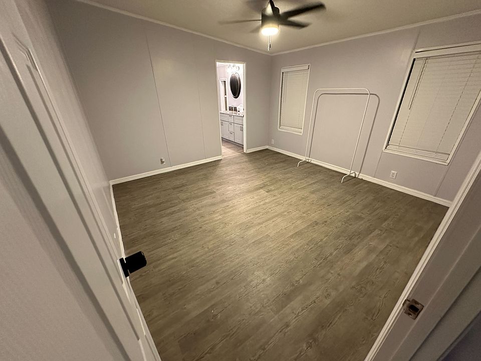 1st image of 2185 Shady Acres Dr #4