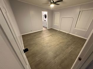 2185 Shady Acres Dr #4, Mulberry, FL 33860